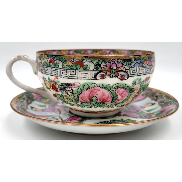 Chinese Famille Rose Cup & Saucer Hand painted Gold Trim AFJ14 Japan 1950 -1970 - Picture 2 of 7